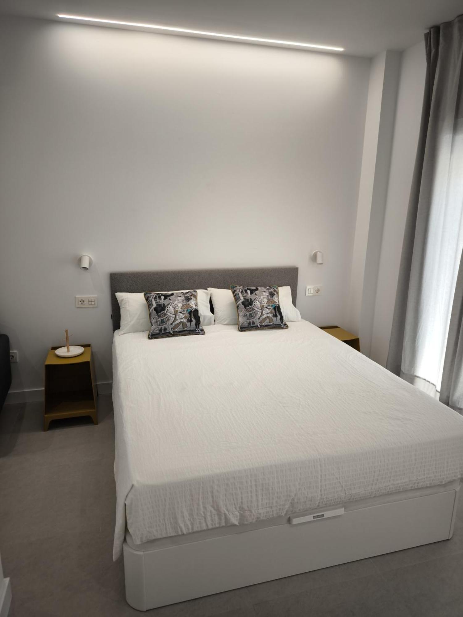 Aparthotel Capuchinos 31 Málaga Exterior foto